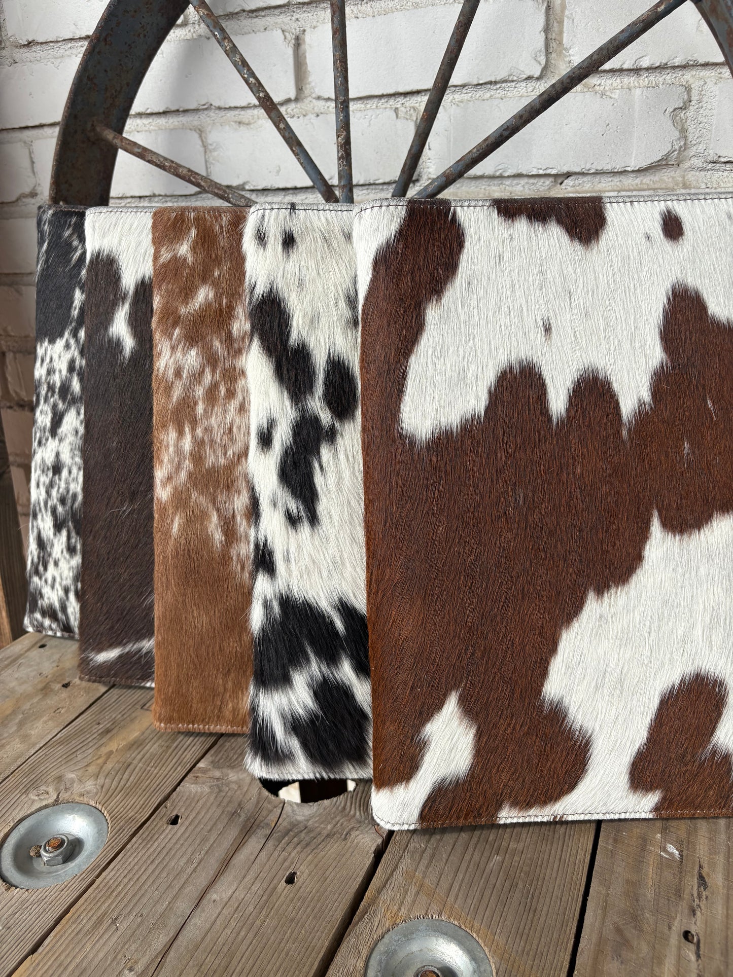 Cowhide Binder - Brown Leather