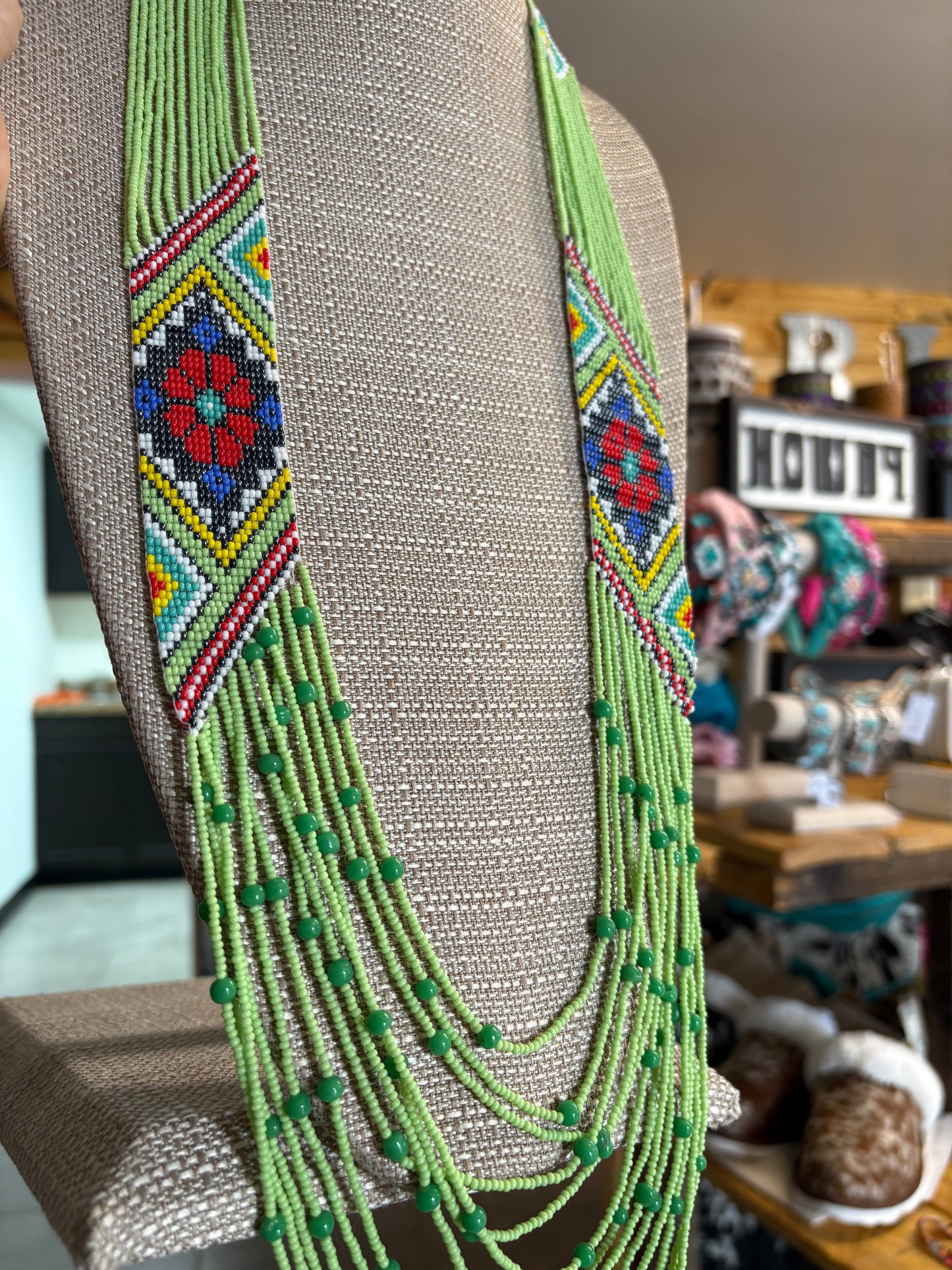 Limón Floral Beaded Necklace