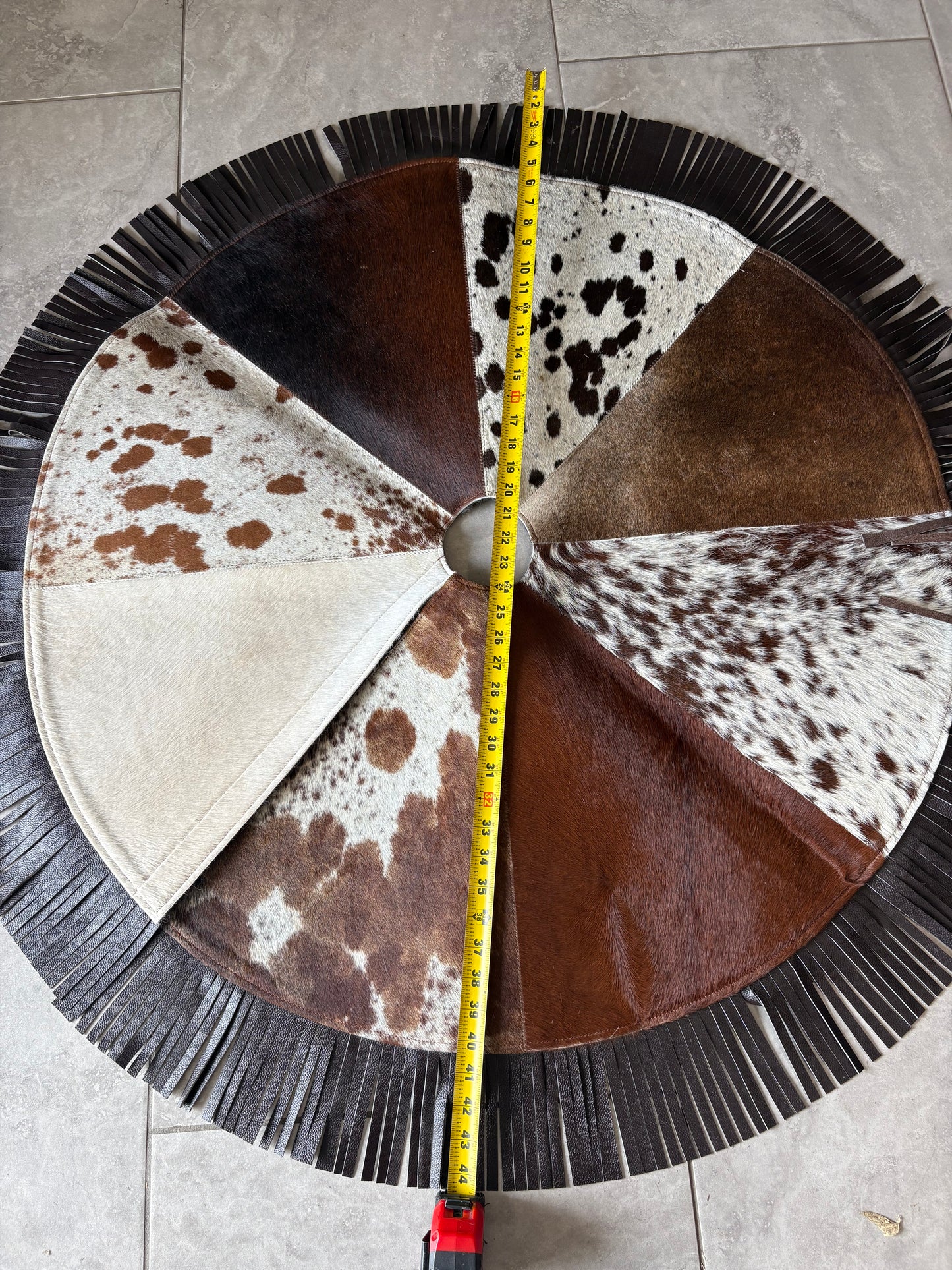 Cowhide Tree Skirt - brown fringe