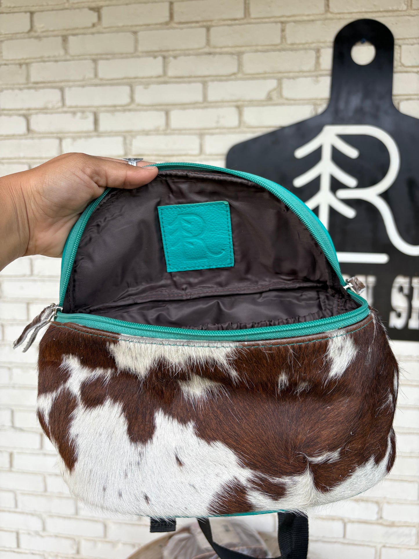 RLP Cowhide Saddle Sack - turquoise (1)