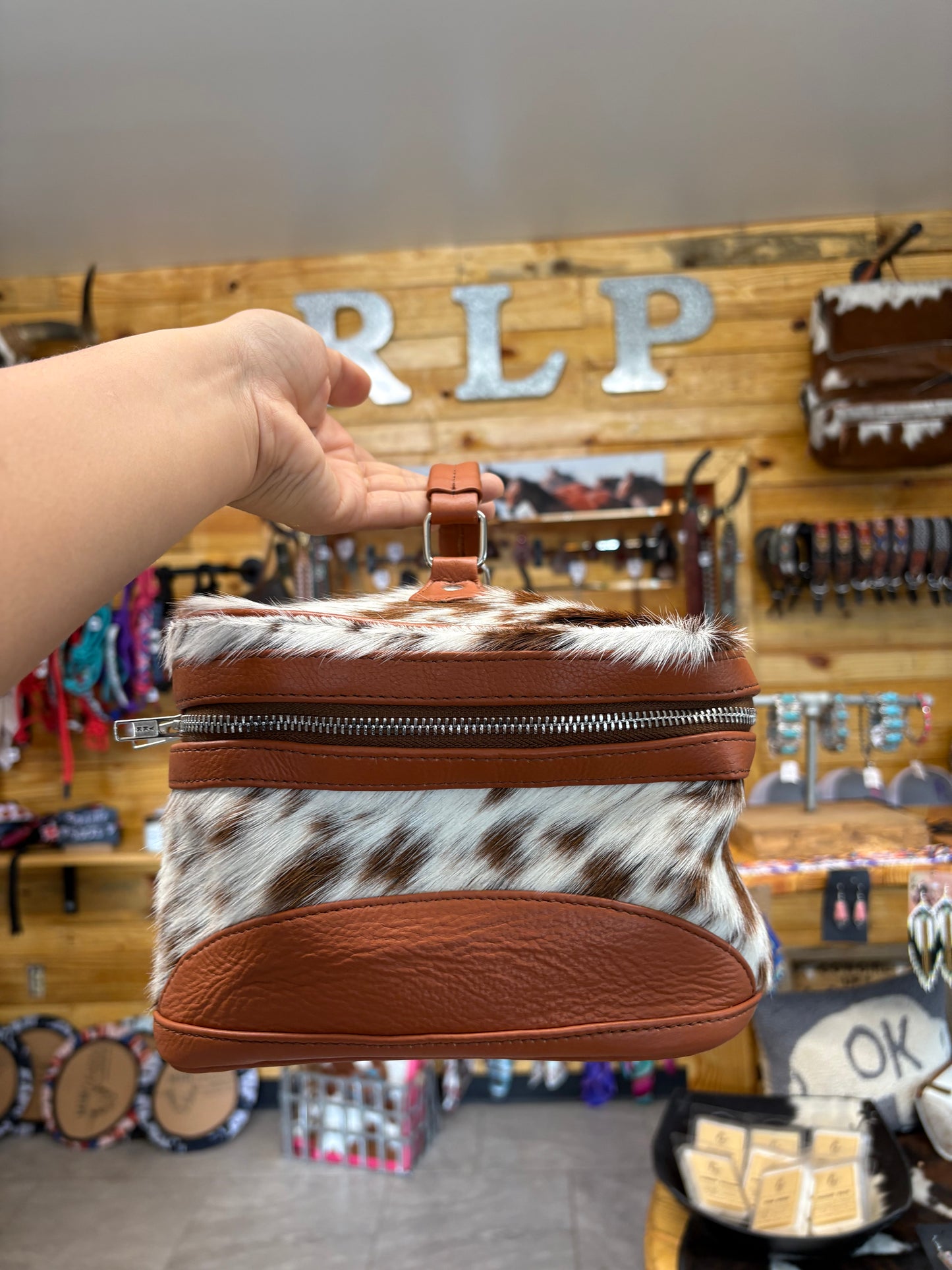 Cowhide Cosmetic/Toiletry Bag - tan leather