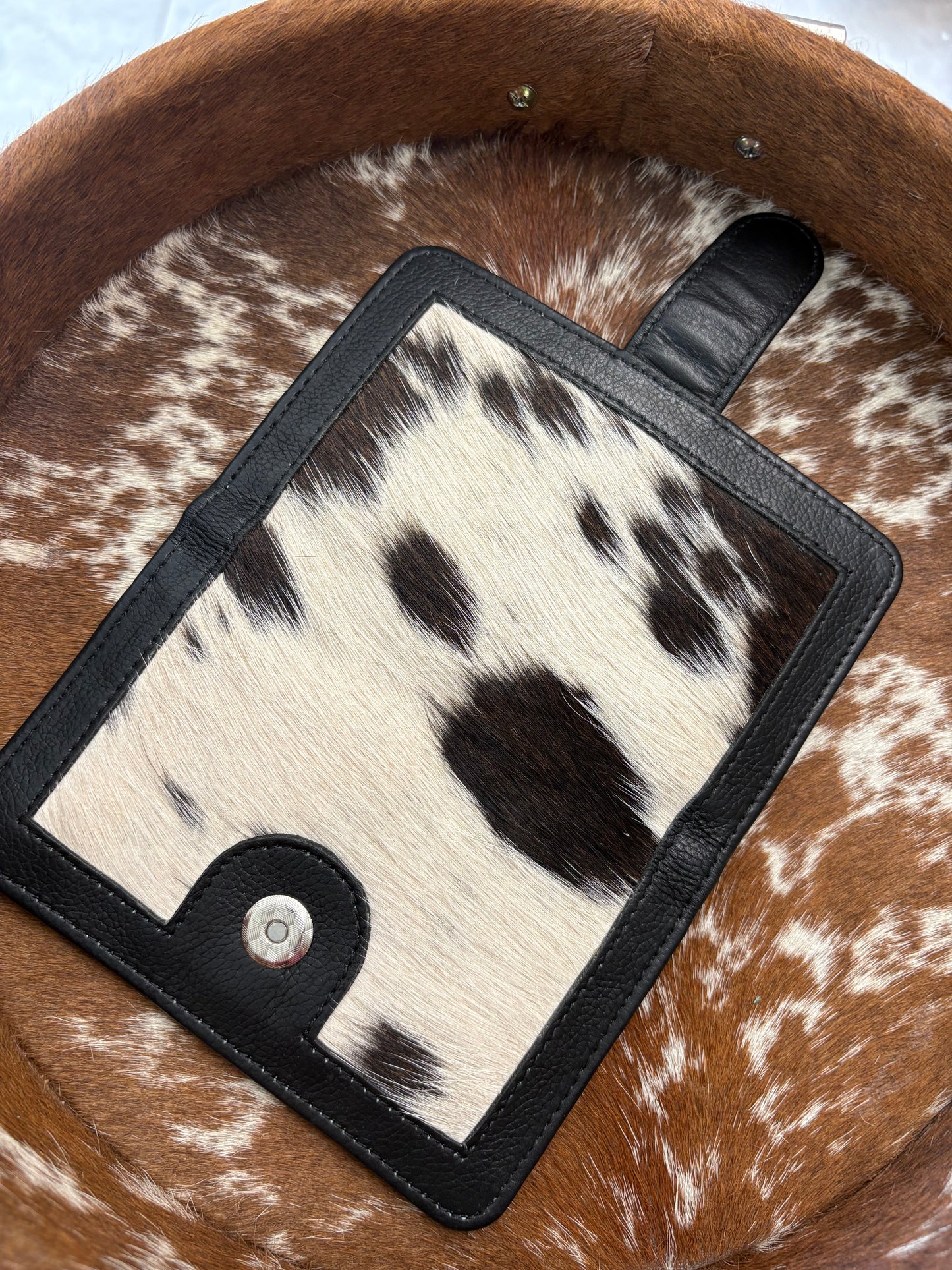 Cowhide Pocket Wallet - black