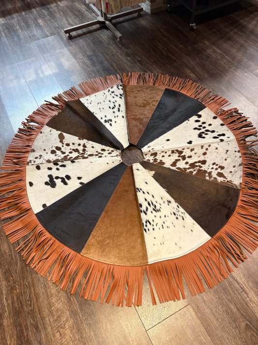 Cowhide Tree Skirt - Tan Tassels