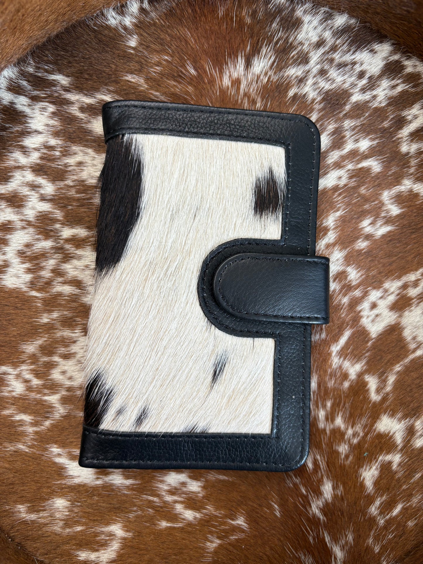 Cowhide Pocket Wallet - black