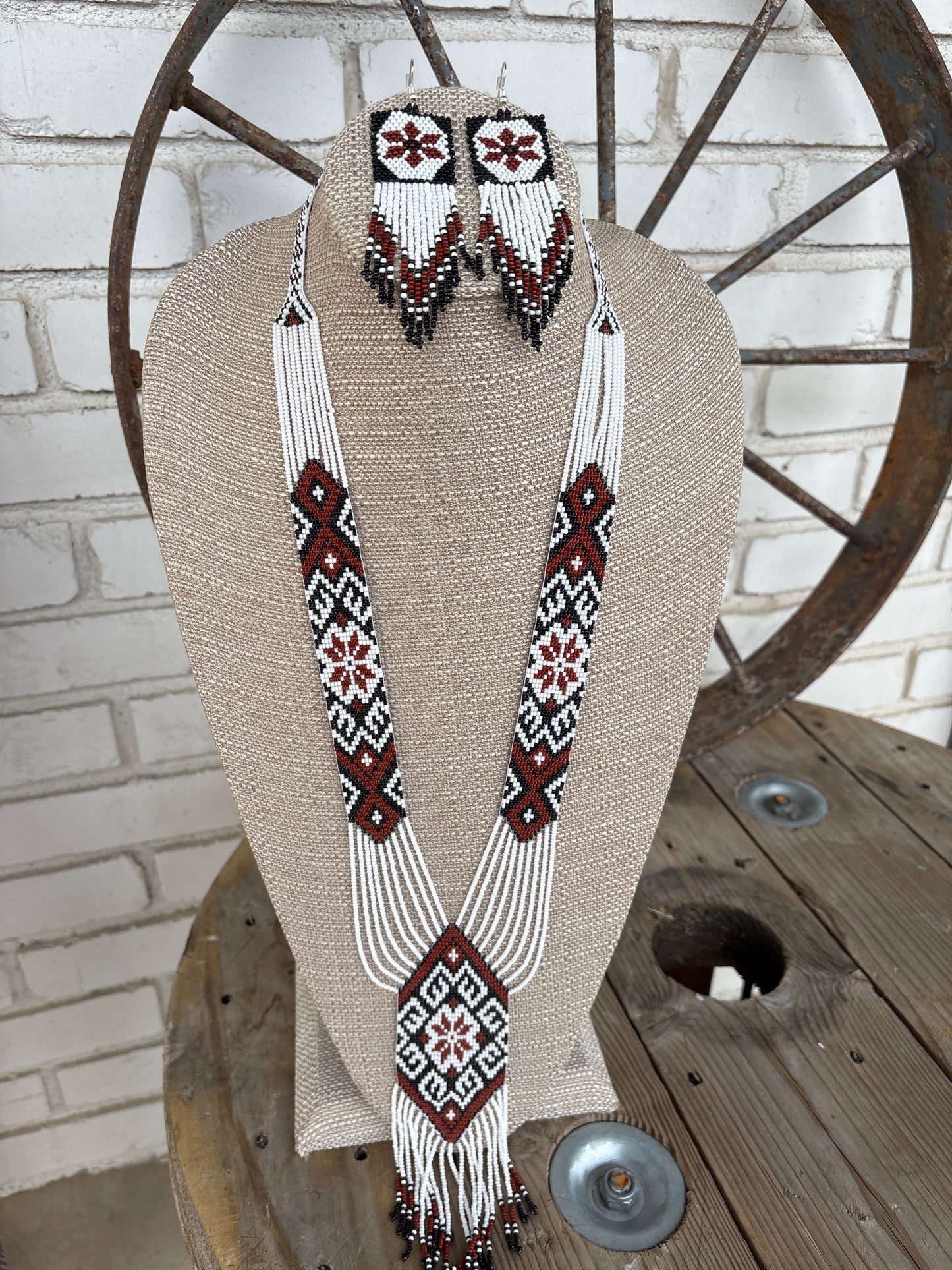 Trojans Necklace + Earrings SET