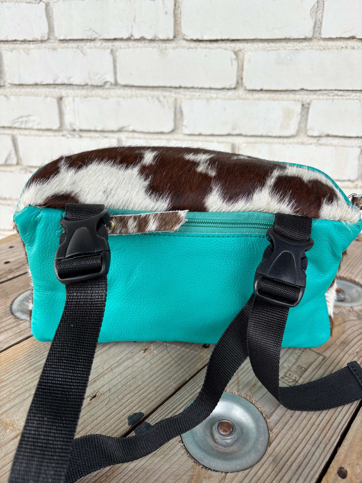 RLP Cowhide Saddle Sack - turquoise (1)