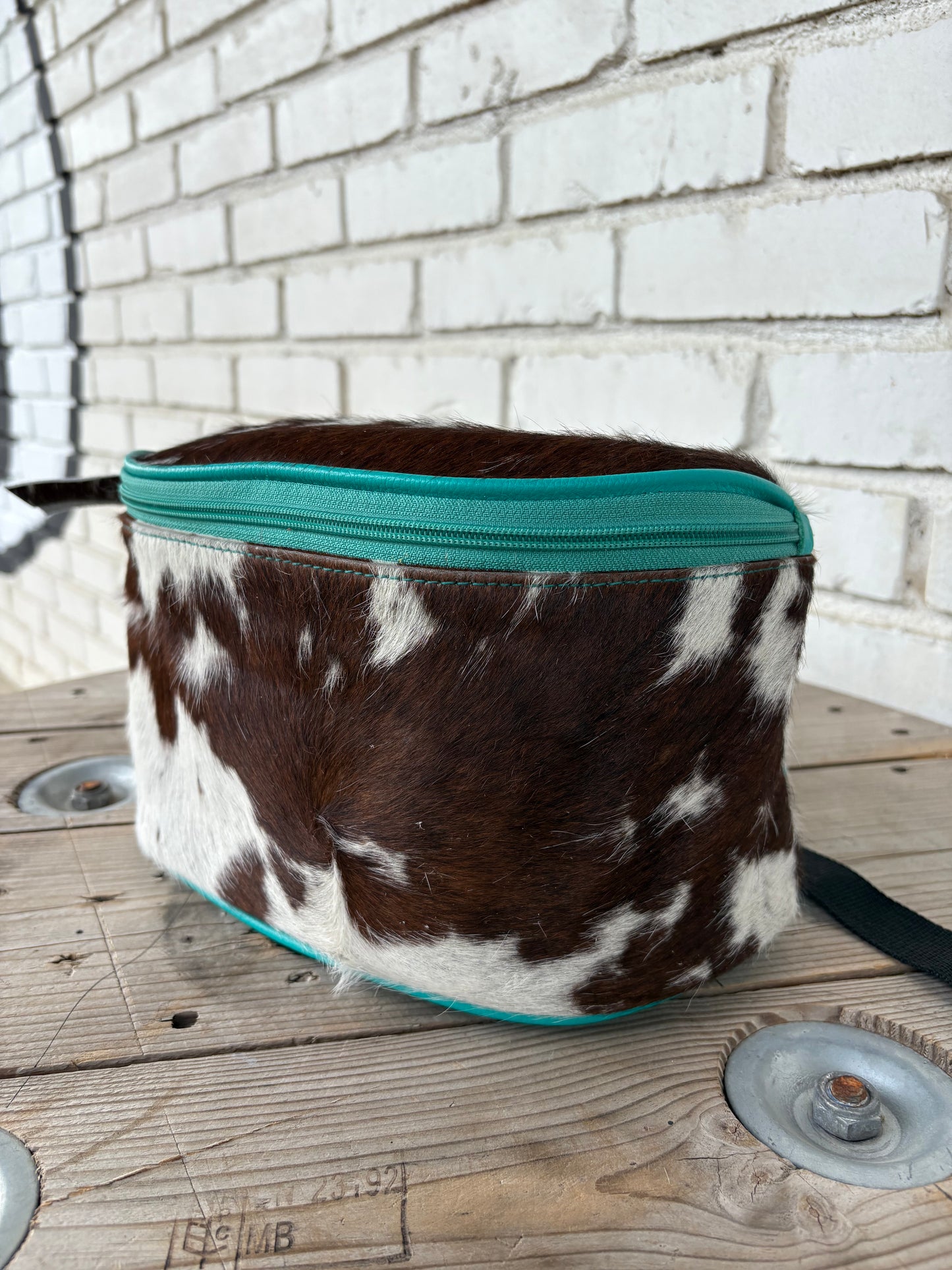 RLP Cowhide Saddle Sack - turquoise (1)