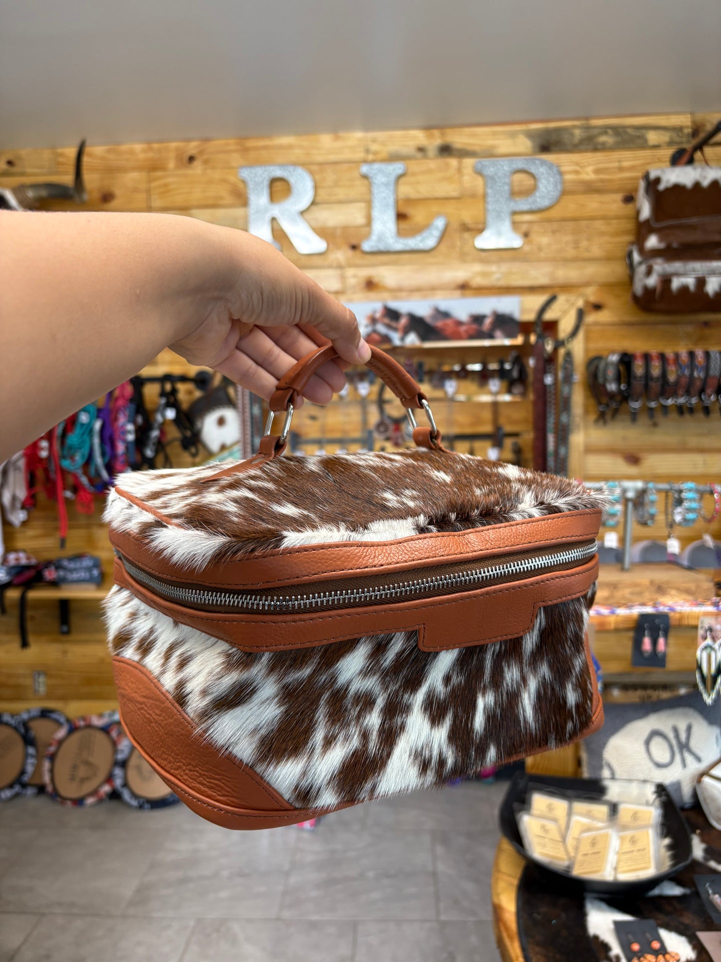 Cowhide Cosmetic/Toiletry Bag - tan leather