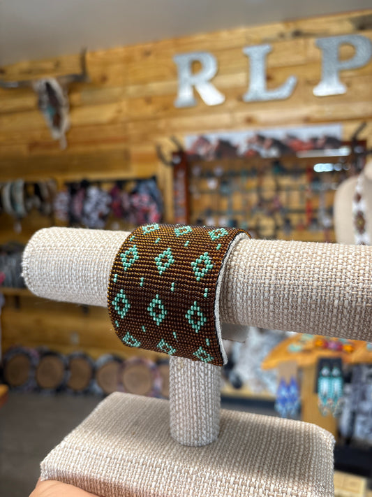 Beaded + leather cuff - Bracelet