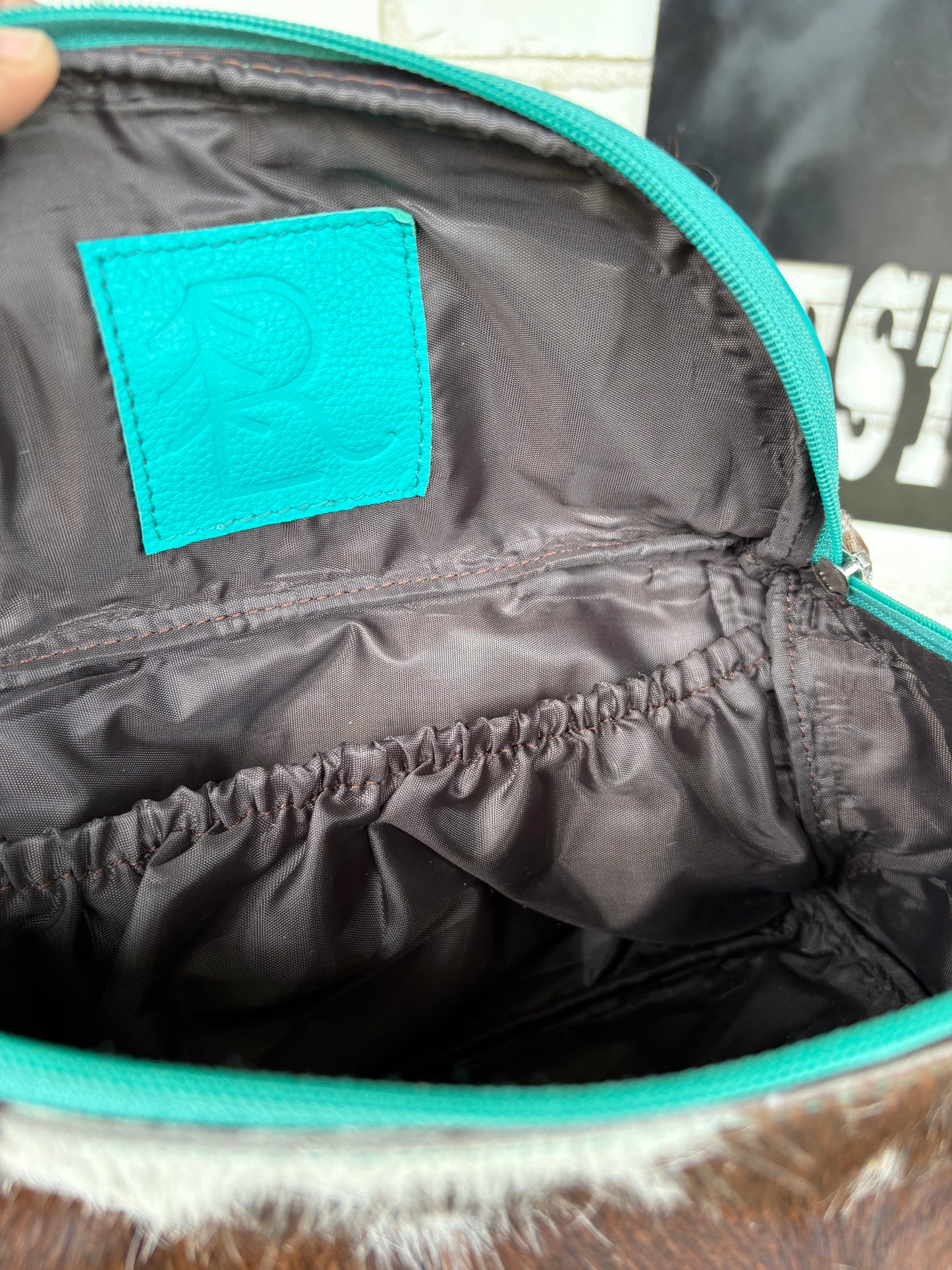 RLP Cowhide Saddle Sack - turquoise (1)