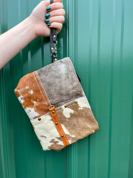 4 Cross Wristlet*